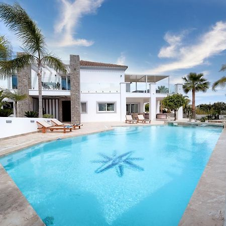 Villa Uno Sitio de Calahonda Εξωτερικό φωτογραφία