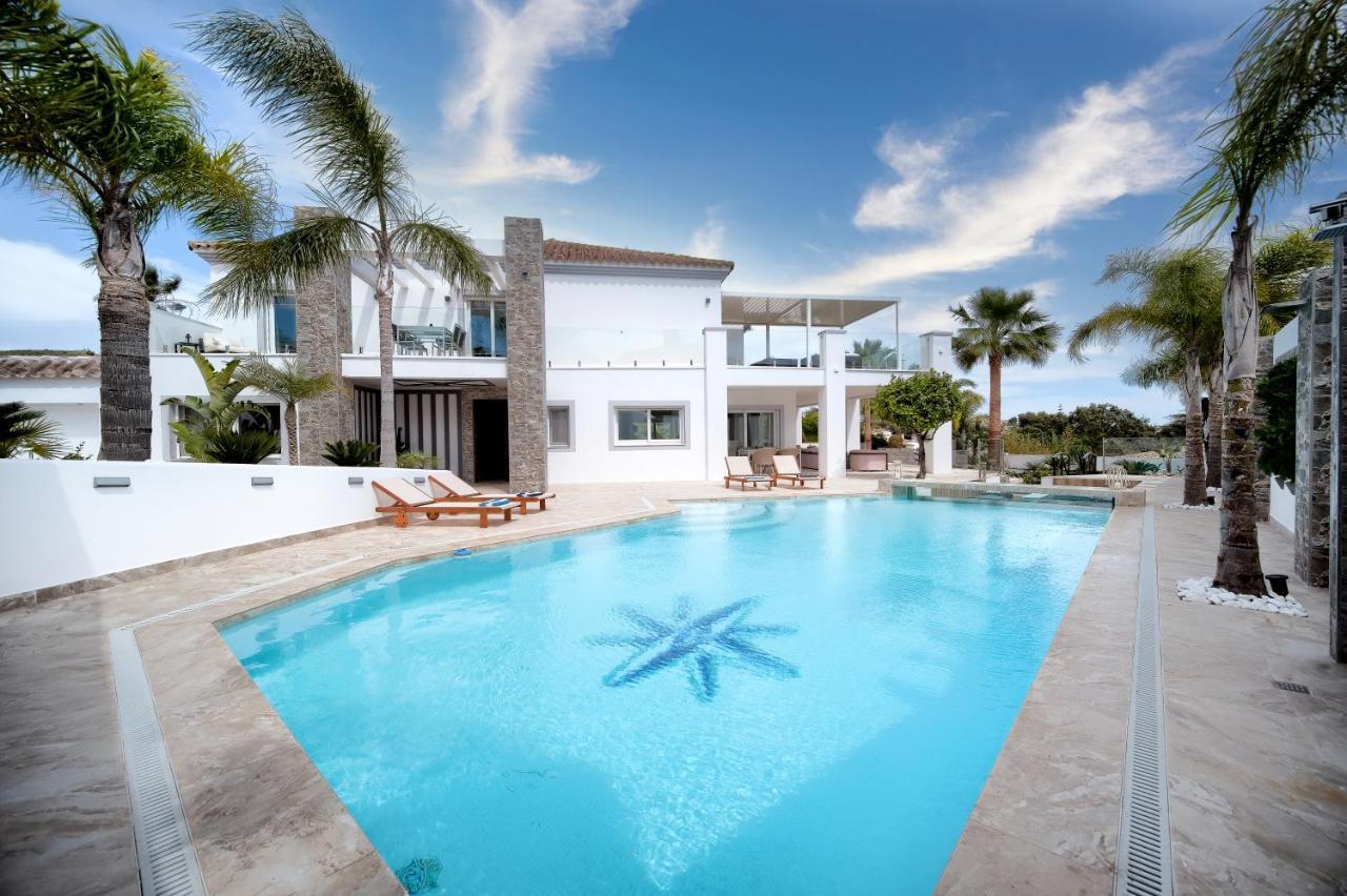 Villa Uno Sitio de Calahonda Εξωτερικό φωτογραφία